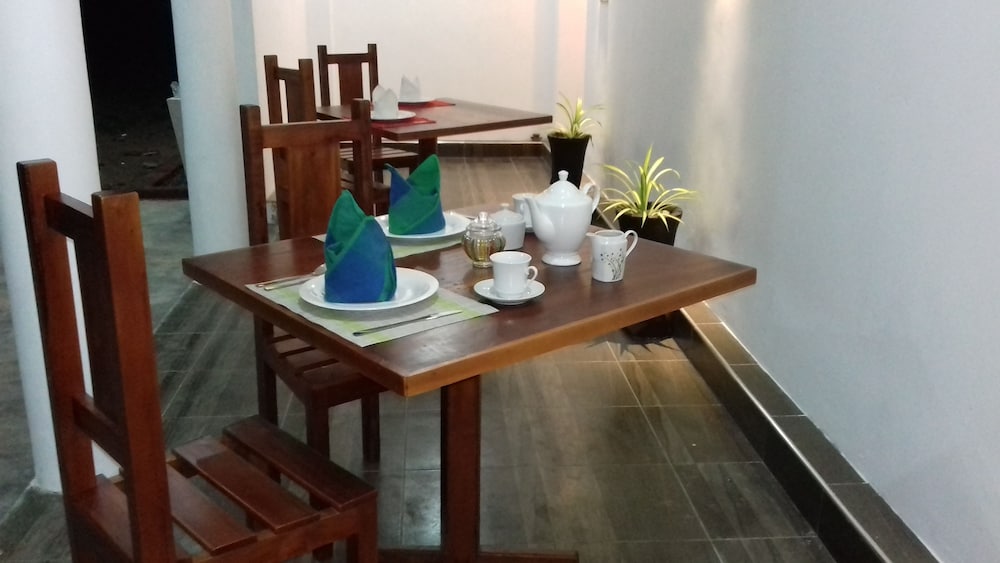 Asharo Sigiriya Villa 21/28