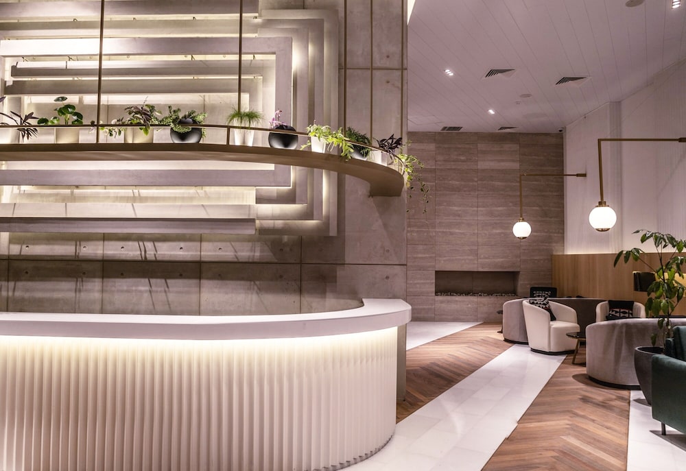 Met Hotel 9/50