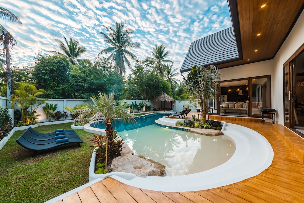 Coco Lilly Villas 9/79