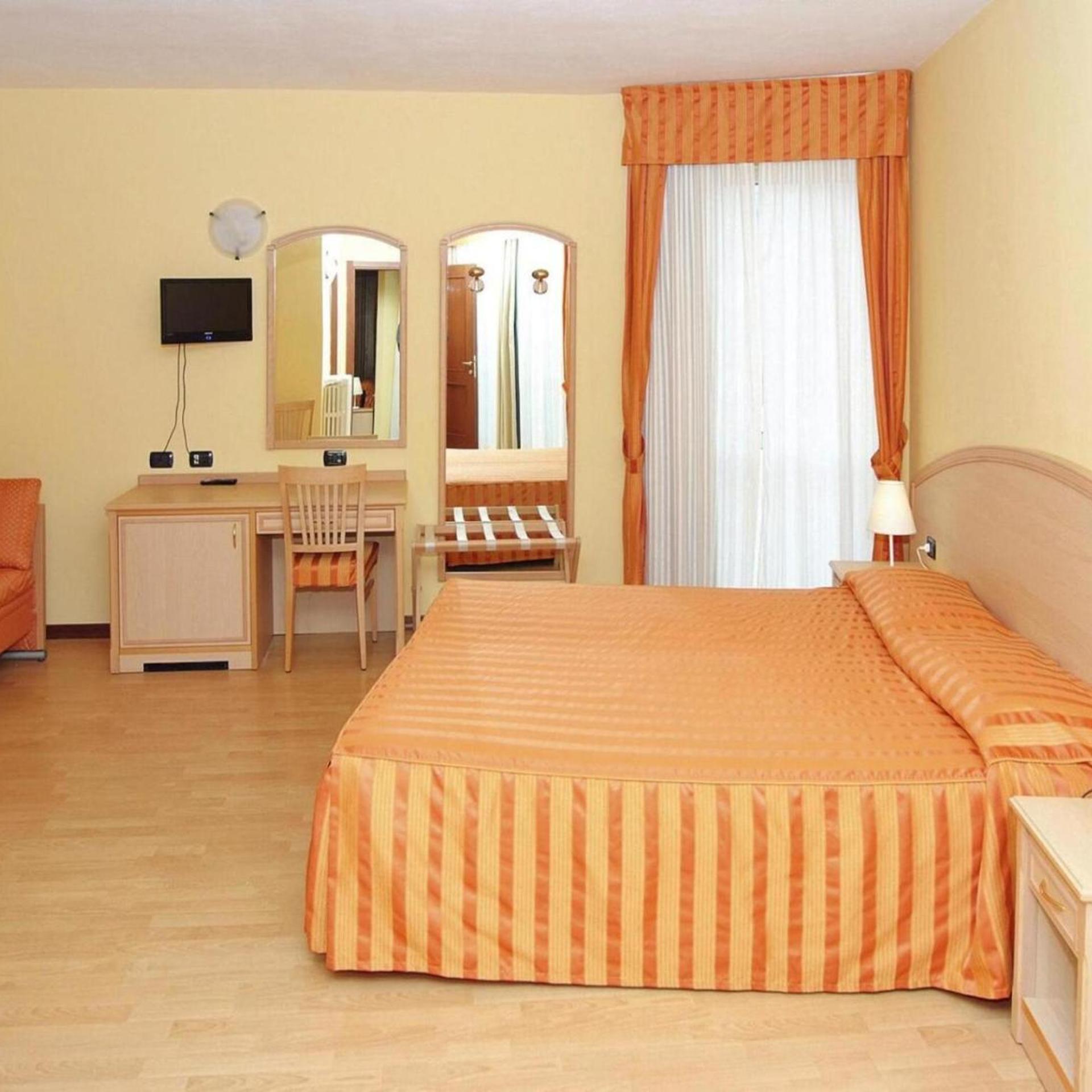 Hotel Residence Dei Fiori 18/50