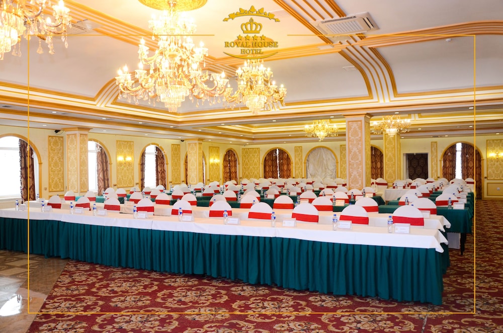 Royal House Hotel 2 6/49