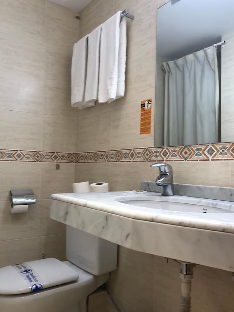 Refugi Dels Isards Hotel 36/39