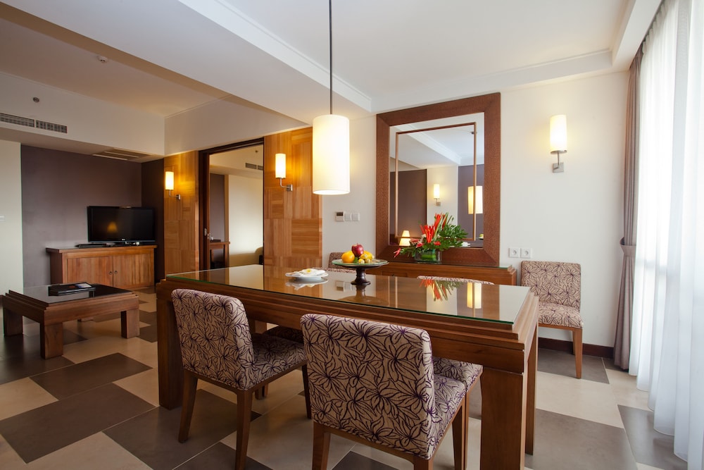 Sun Island Hotel and Spa Kuta 32/49