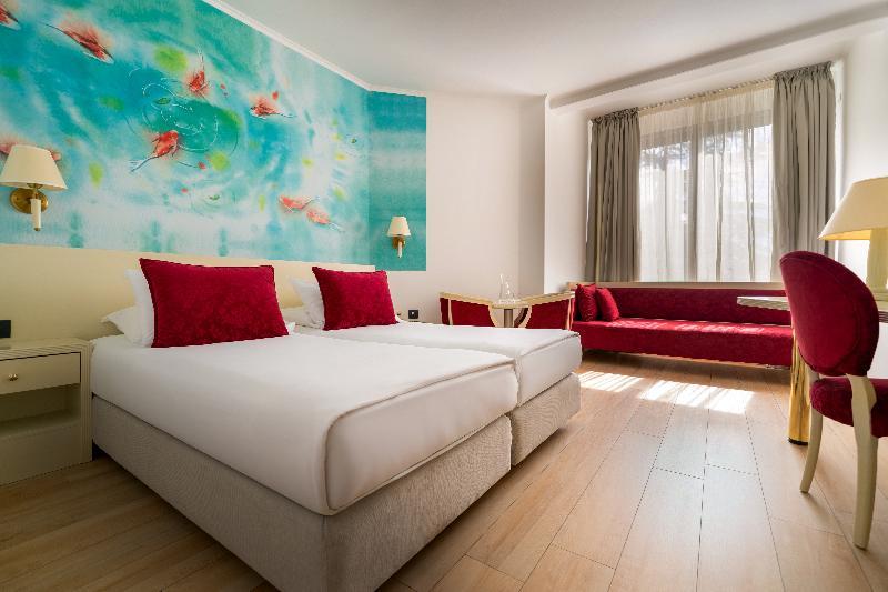 BASIC, DOUBLE OR TWIN BED
