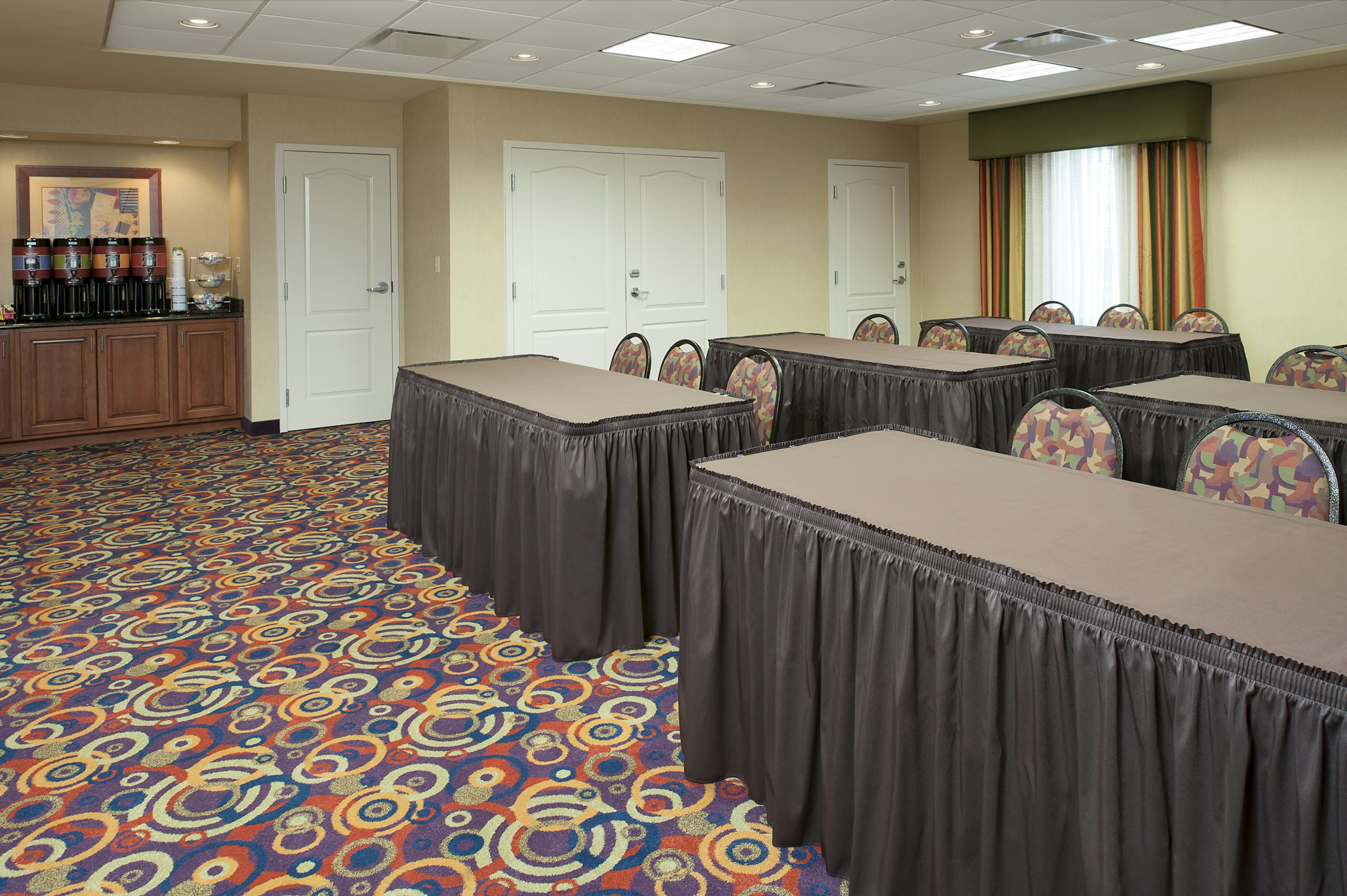 Hampton Inn Macomb 34/63