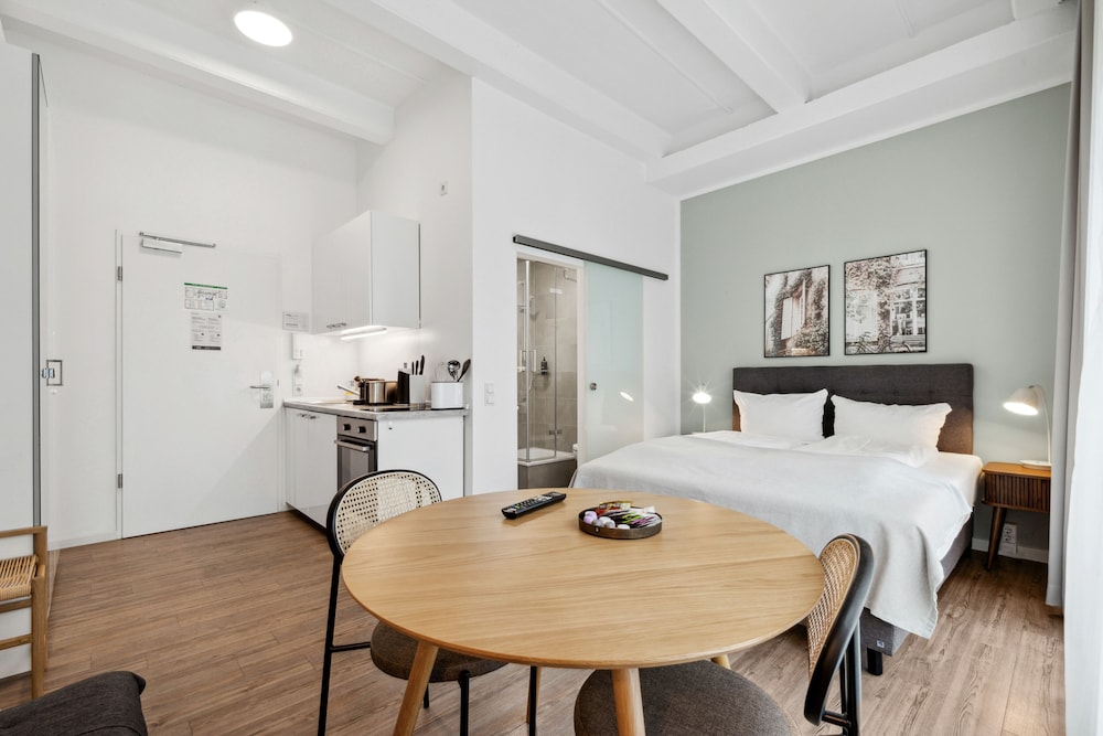 limehome Munich Fritz-Erler Str. 33/50