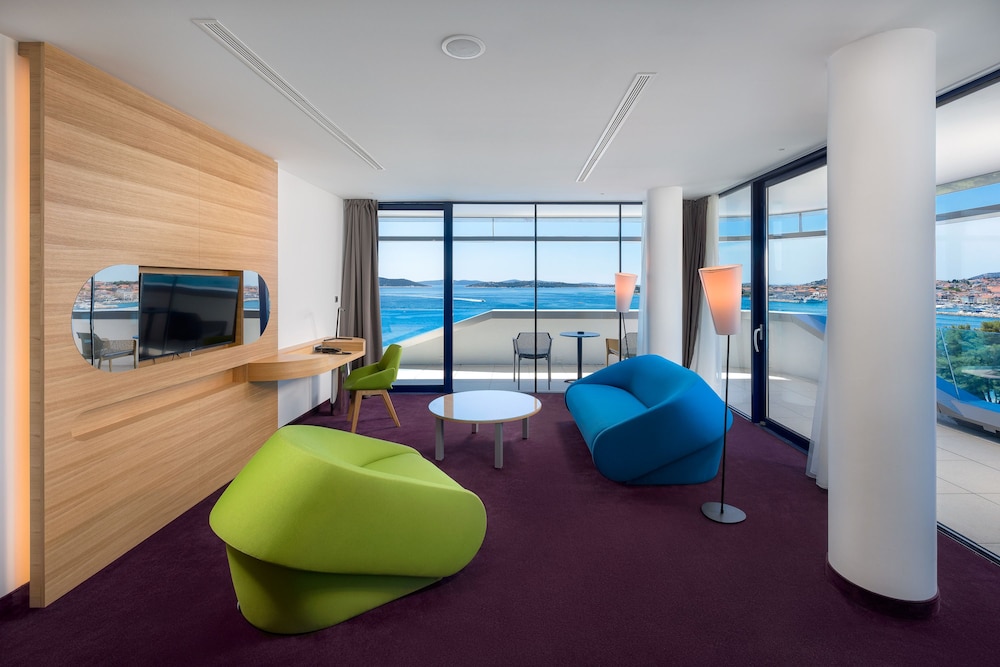 Olympia Sky Hotel 20/50