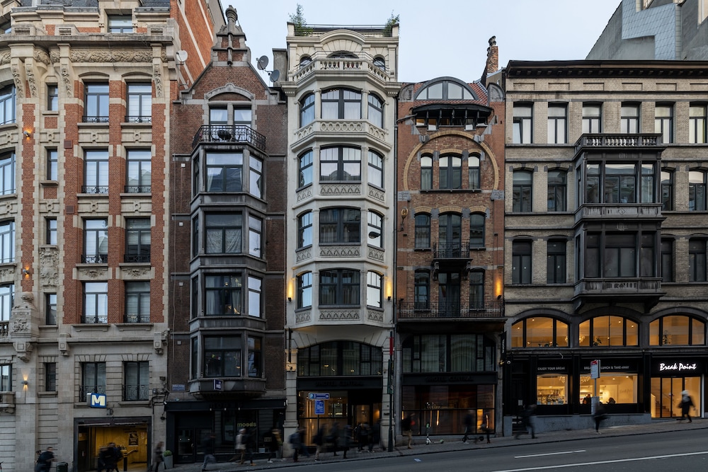 9Hotel Central 39/46