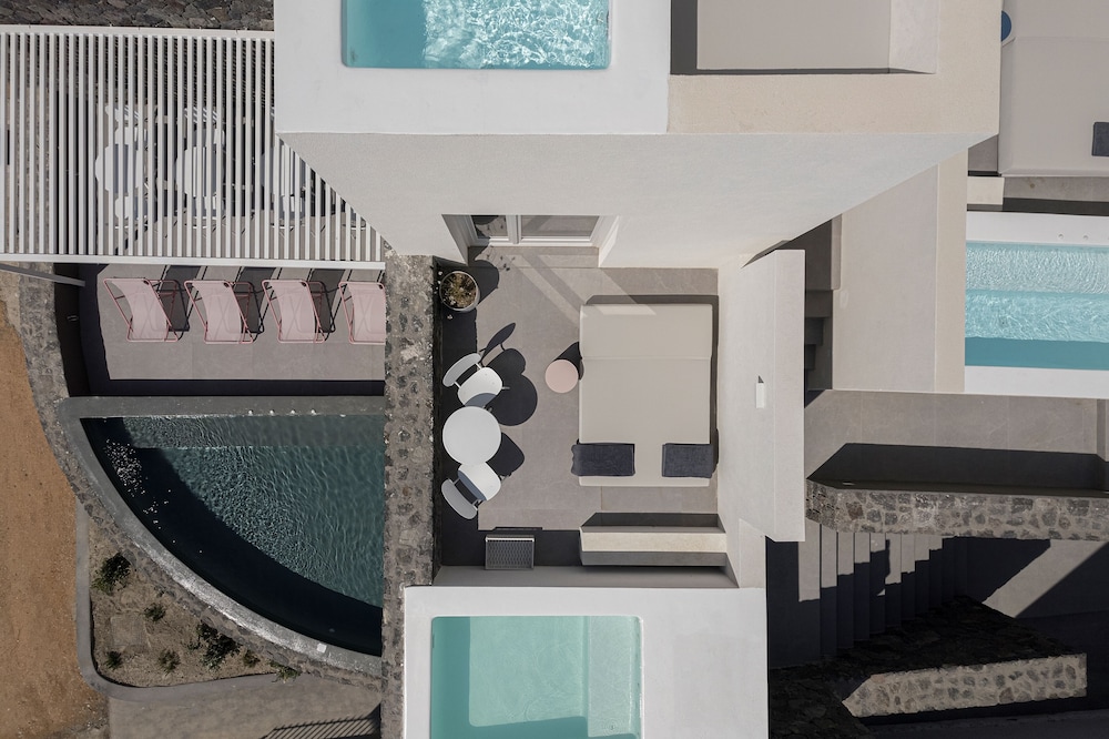 NEO SUITES 62/75