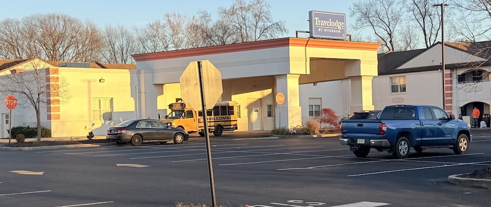 Travelodge by Wyndham Bellmawr 17/21