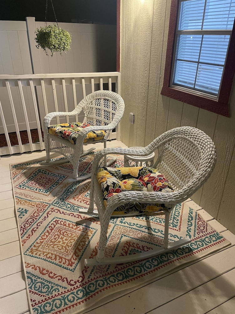 The Tiny Cottage in The Springs 17/28
