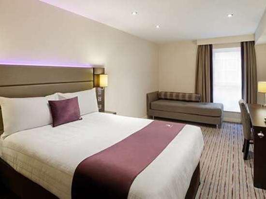 Room at Premier Inn London Tower Bridge, LONDON