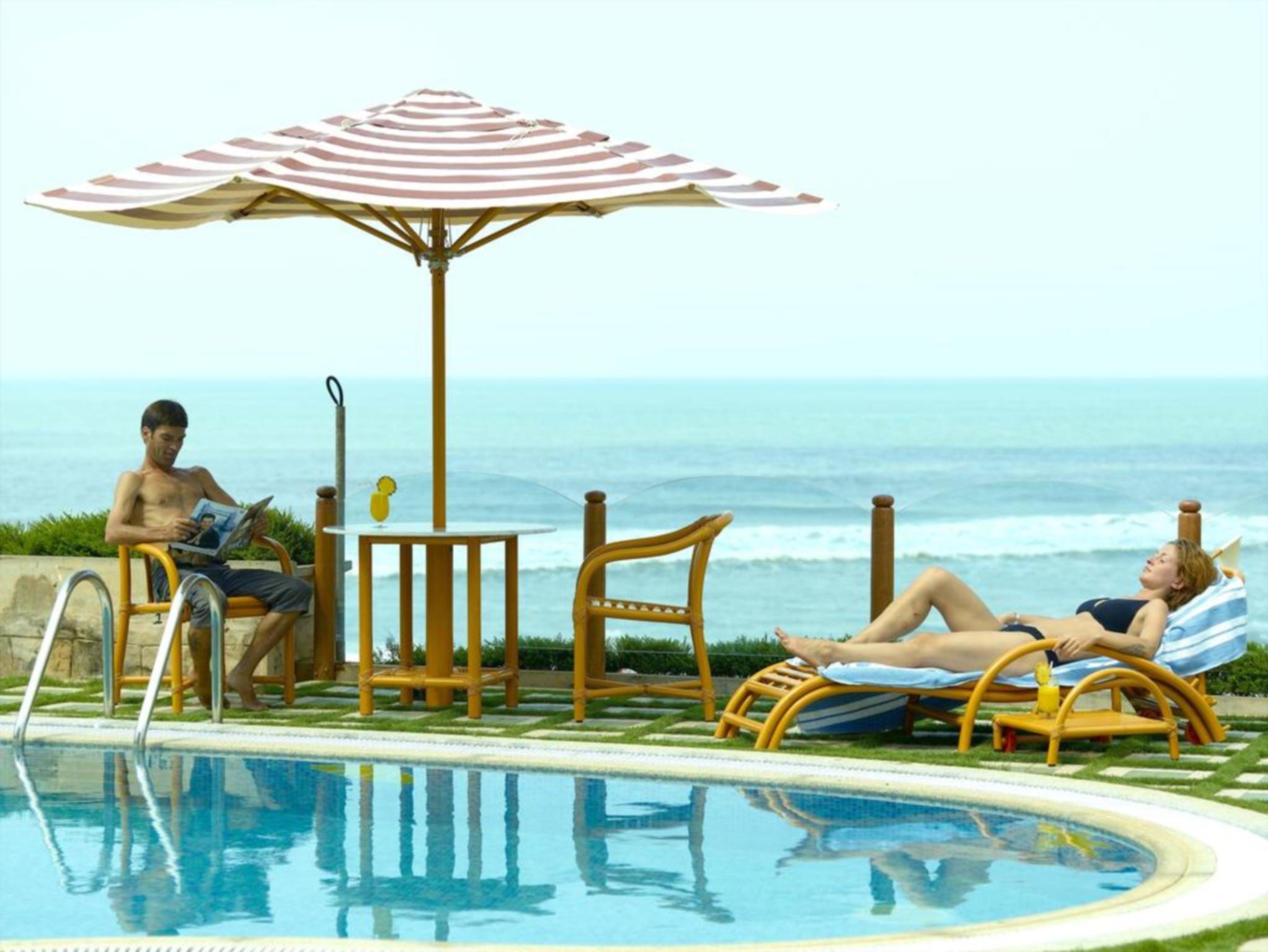 HINDUSTAN BEACH RETREAT 27/32