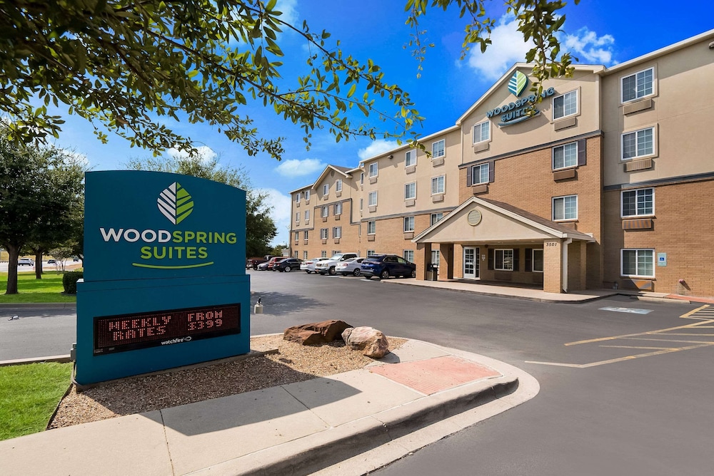 WoodSpring Suites Fort Worth Fossil Creek 50/58