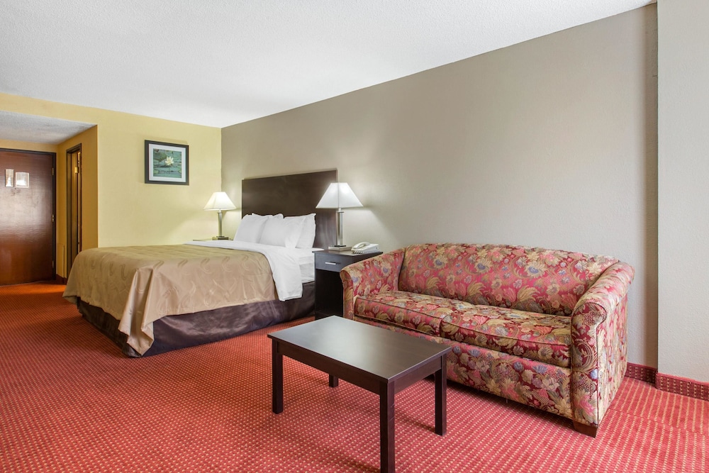 Quality Inn Williamston NC 17/27