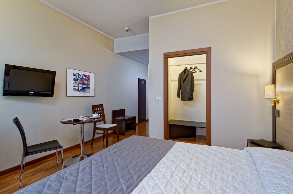 JR Hotels Gate 7 Bologna 16/70