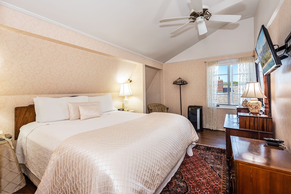 Bath Street Inn 8/50
