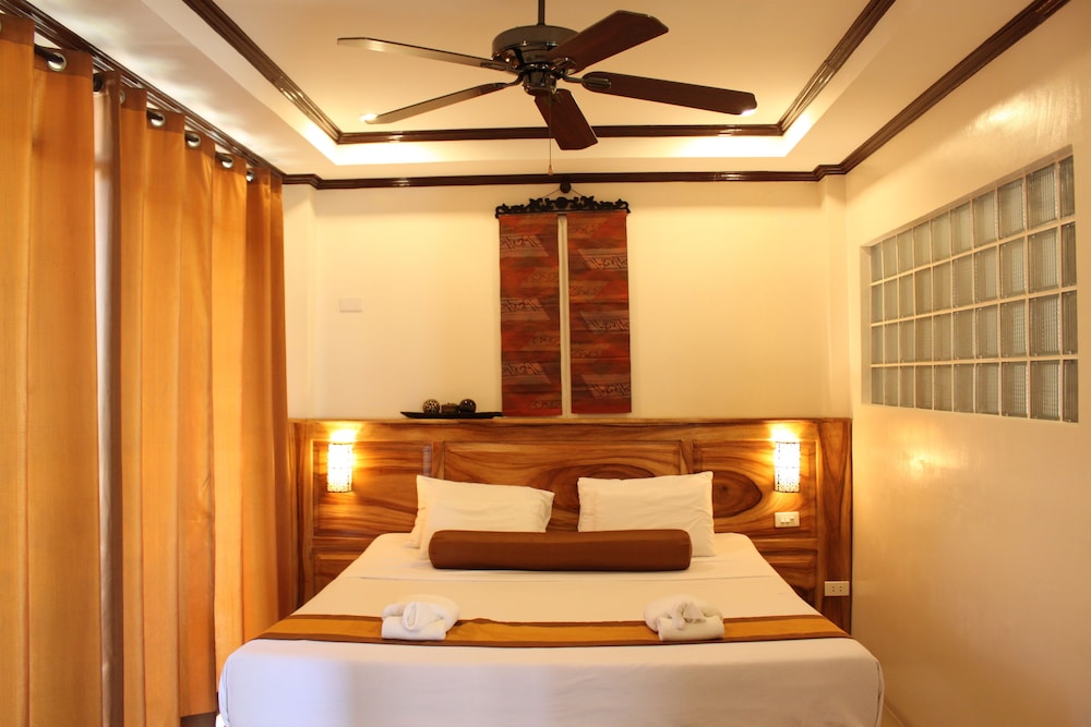 Palms Cove Resort 25/73