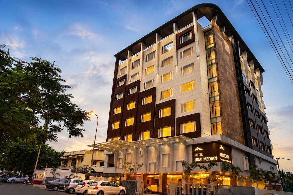 Hotel Udai Median 6/50