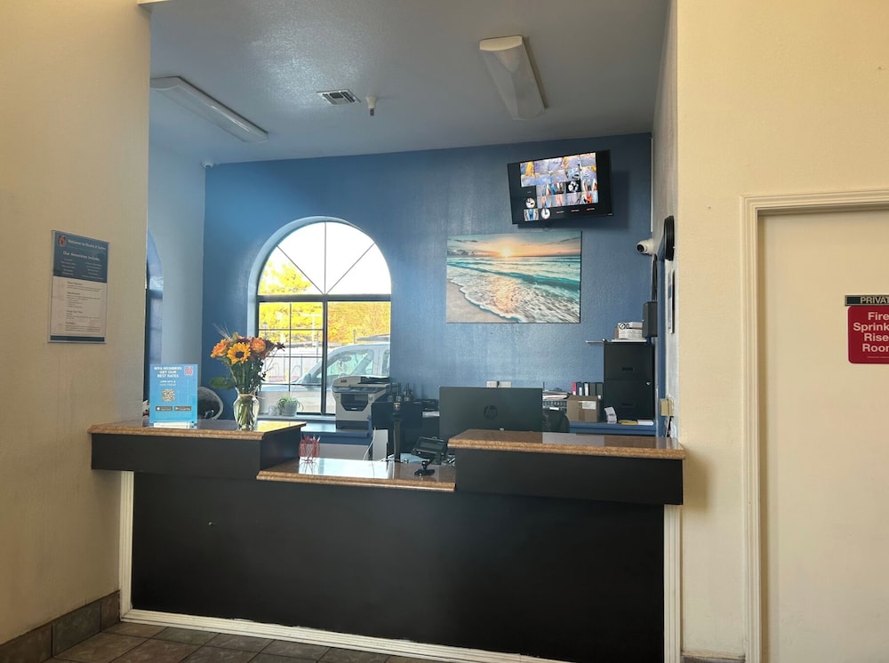 Studio6 Suites Cameron Park, CA - Folsom 8/40