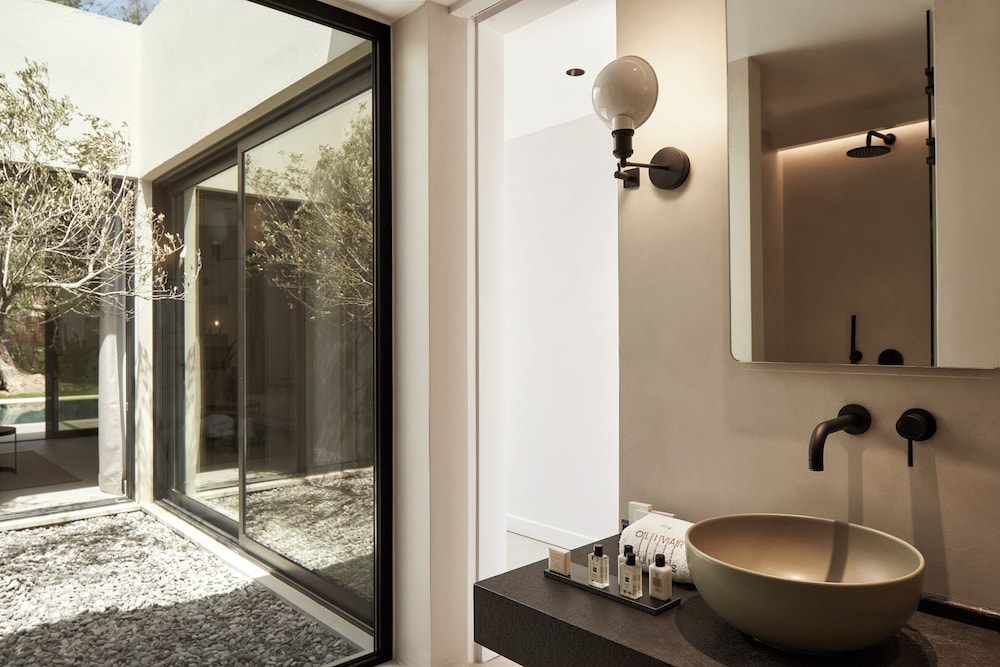The Olivar Suites 49/50