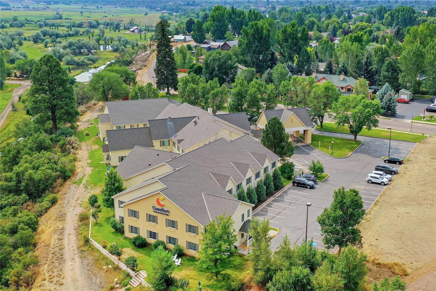 Comfort Inn & Suites Carbondale on the Roaring Fork 57/60