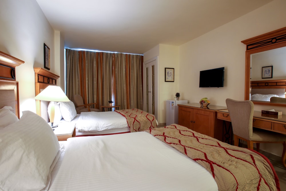 MINA HOTEL 29/65