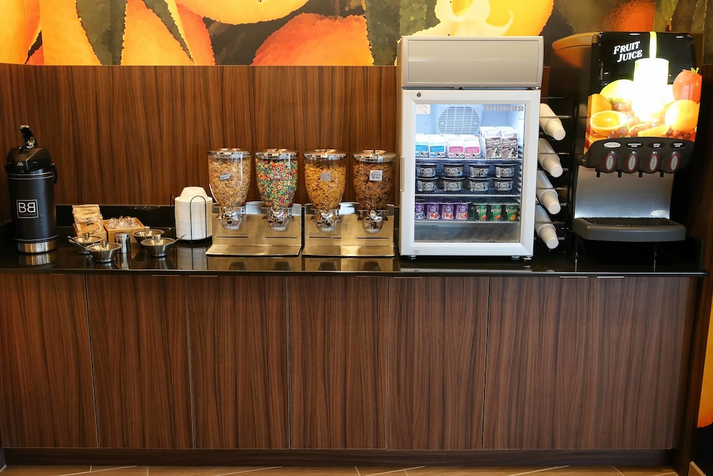Fairfield Inn Suites By Marriott Madison Verona 28/34