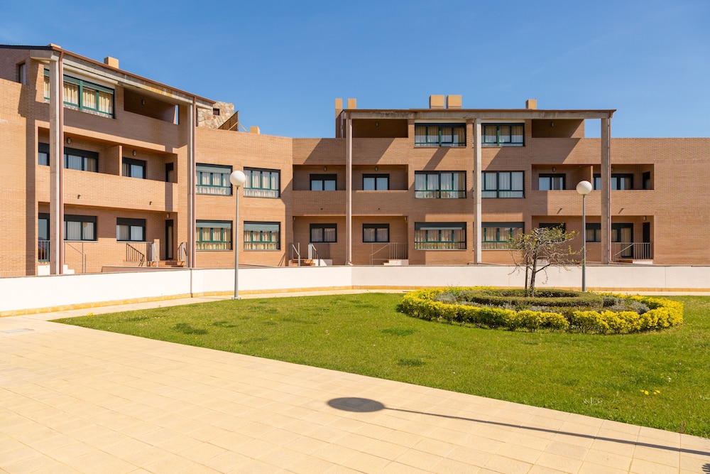 Apartamentos Solamaza 45/48