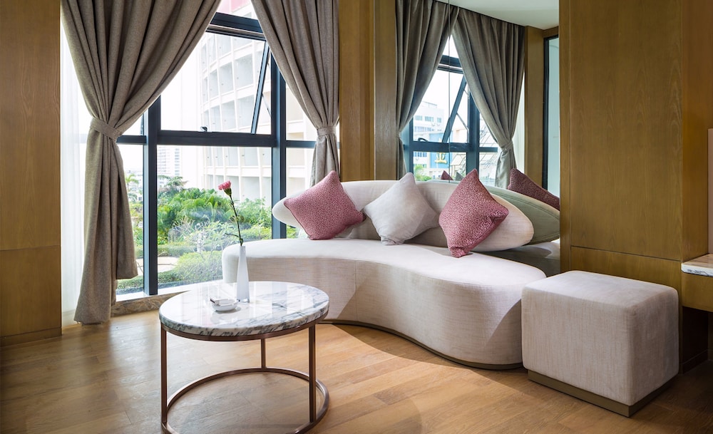 Sanya Shuang Da International Hotel 9/21