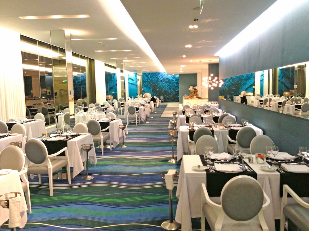 restaurant-cafeteria