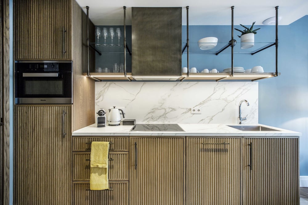 Hotel Twenty Eight 41/47