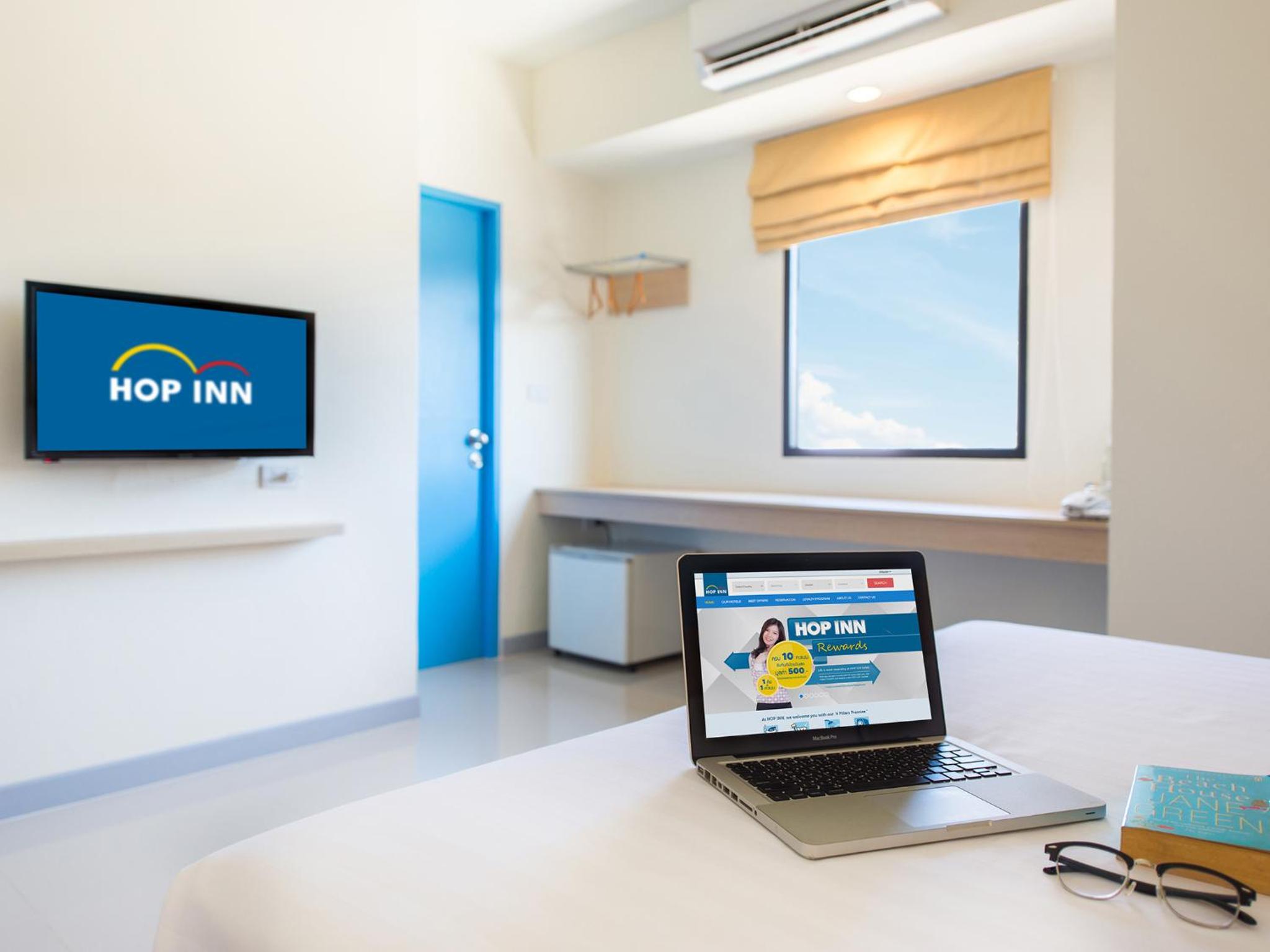 Hop Inn Sakon Nakhon 82/93