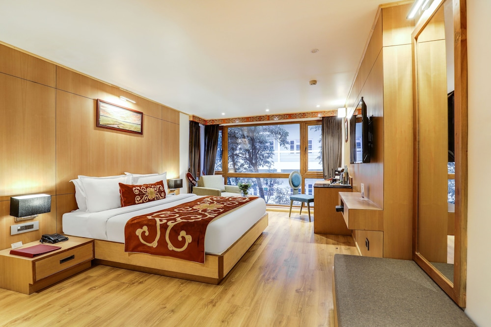 Summit Swiss Heritage Hotel 12/72