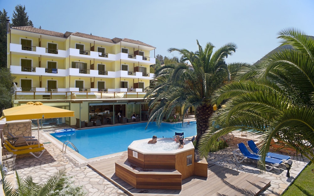 Hotel Cleopatra Beach 6/58