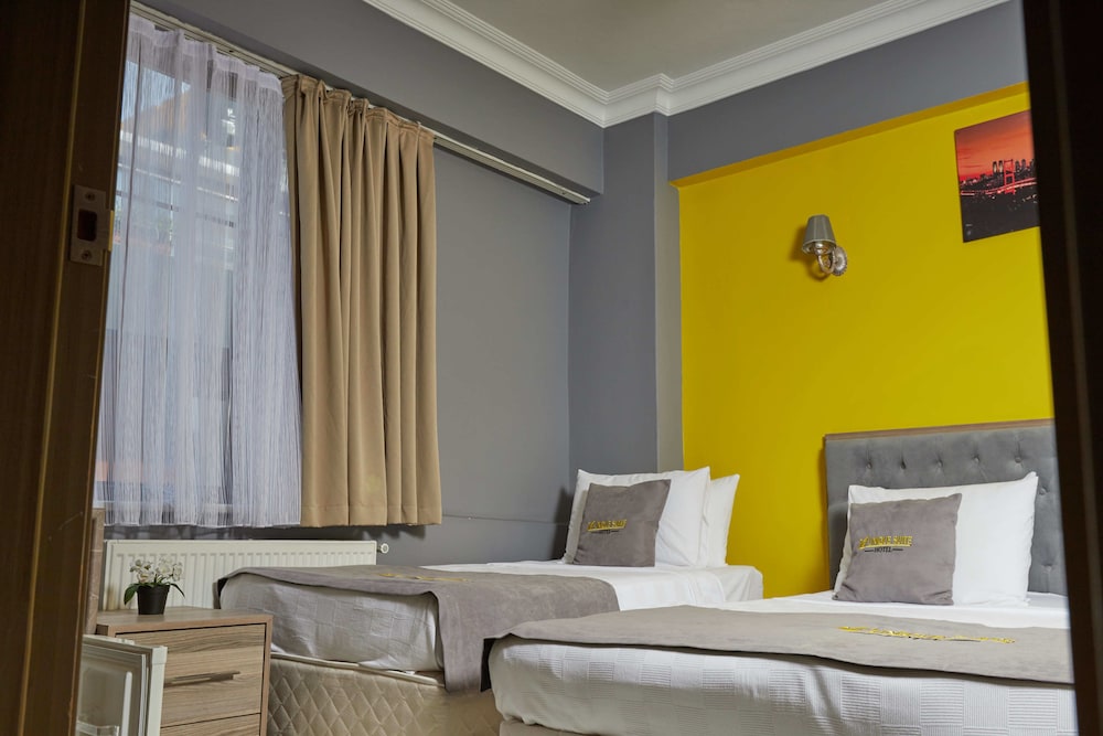 TAKSIM UNIQUE SUITES 16/73