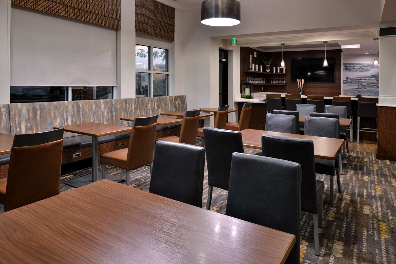 restaurant cafeteria