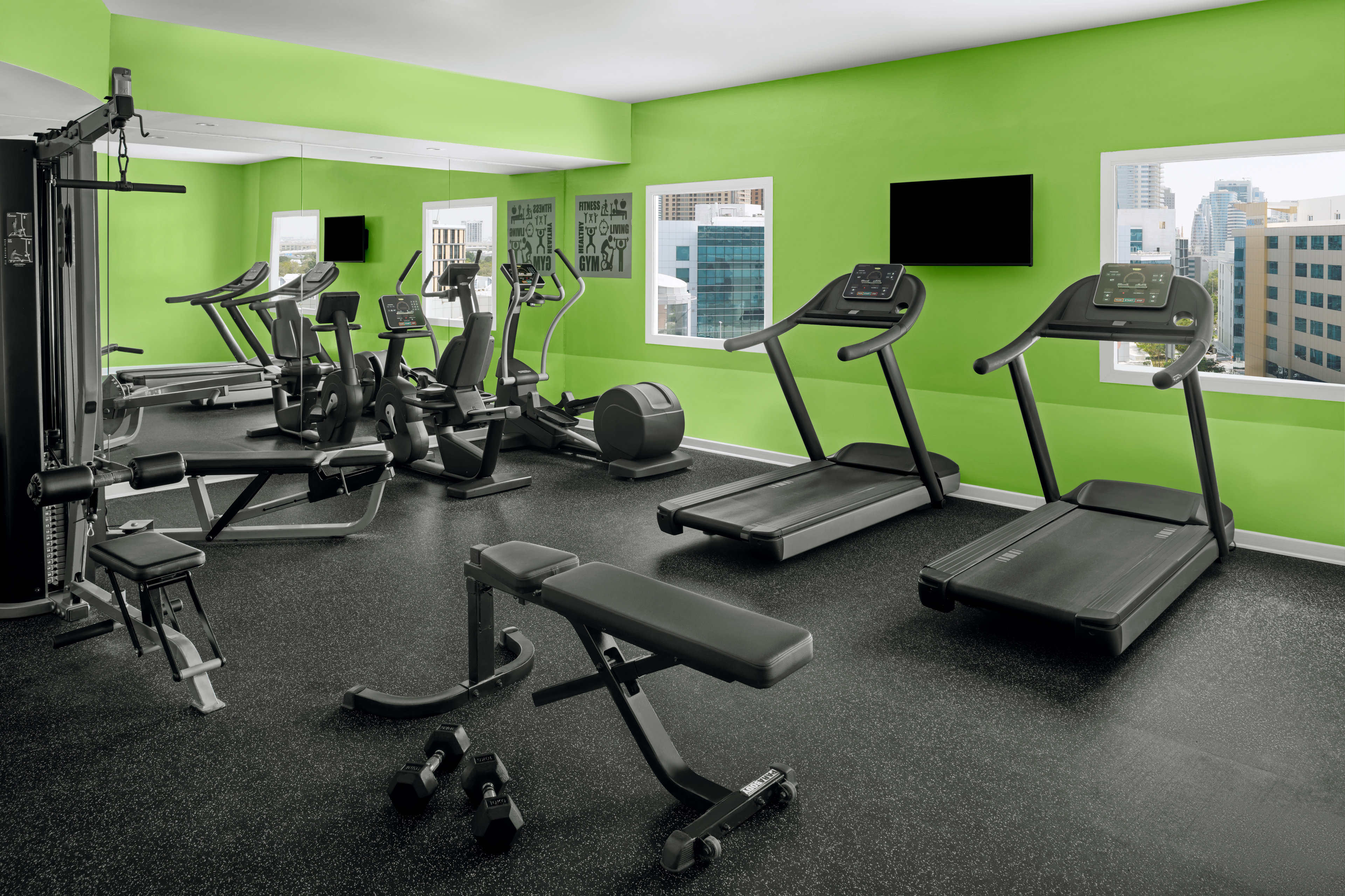 Holiday Inn Express Dubai Internet City 24/51