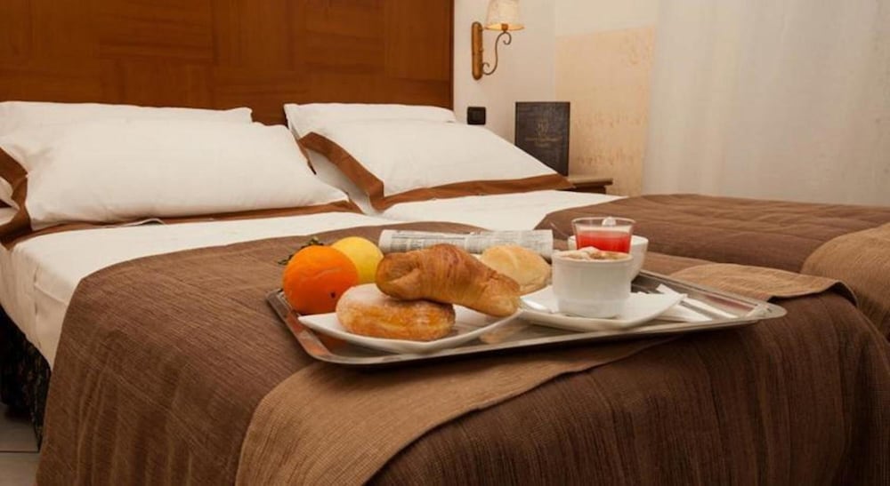Garibaldi Suite 53/71