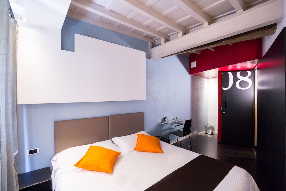 Nerva Accommodation 11/50