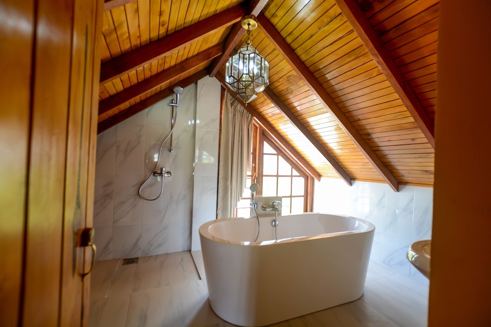 Tea Fields Villa 52/53