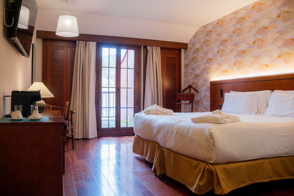 Hotel & Spa Monasterio de Boltana 14/40
