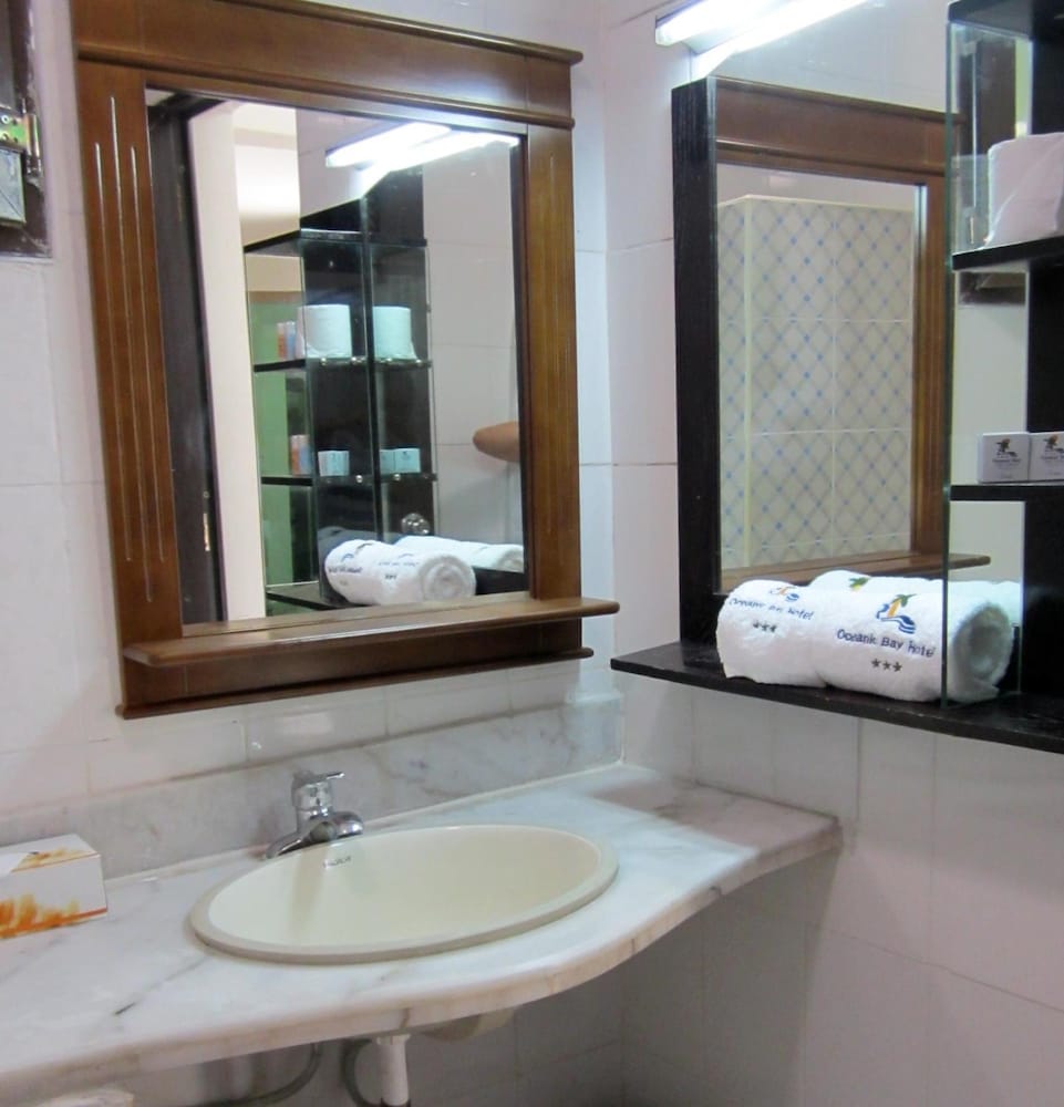 Oceanic Bay Hotel and Resort 43/43