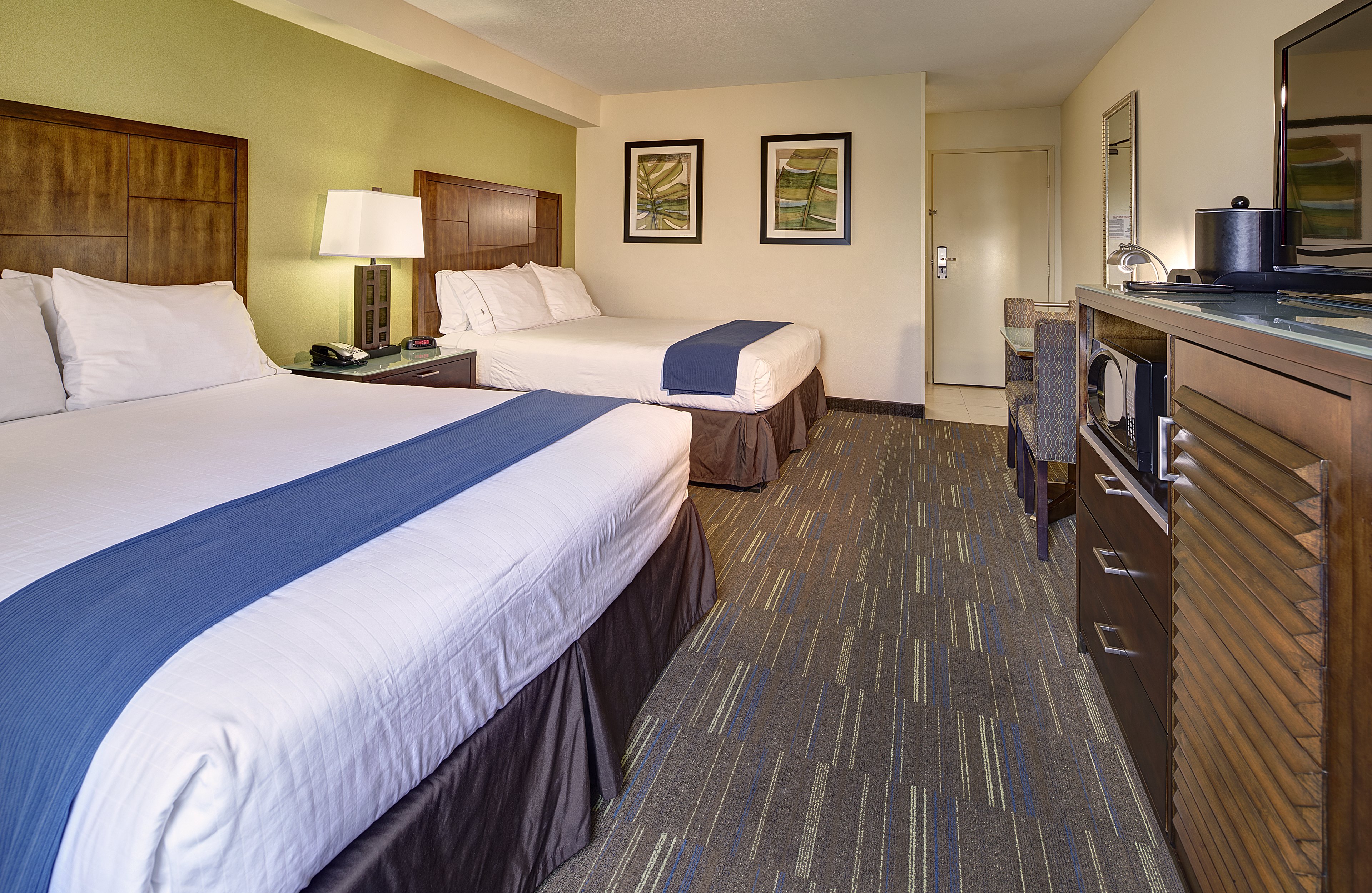 Holiday Inn Express San Diego South National City 18/73