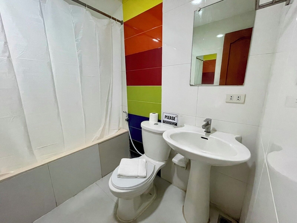 Fave Hotel Angeles City 36/37