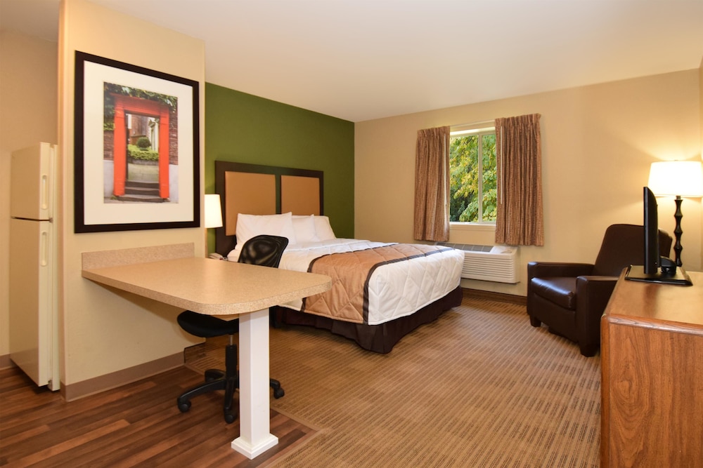 MainStay Suites Little Rock West Near Medical Centers 46/57