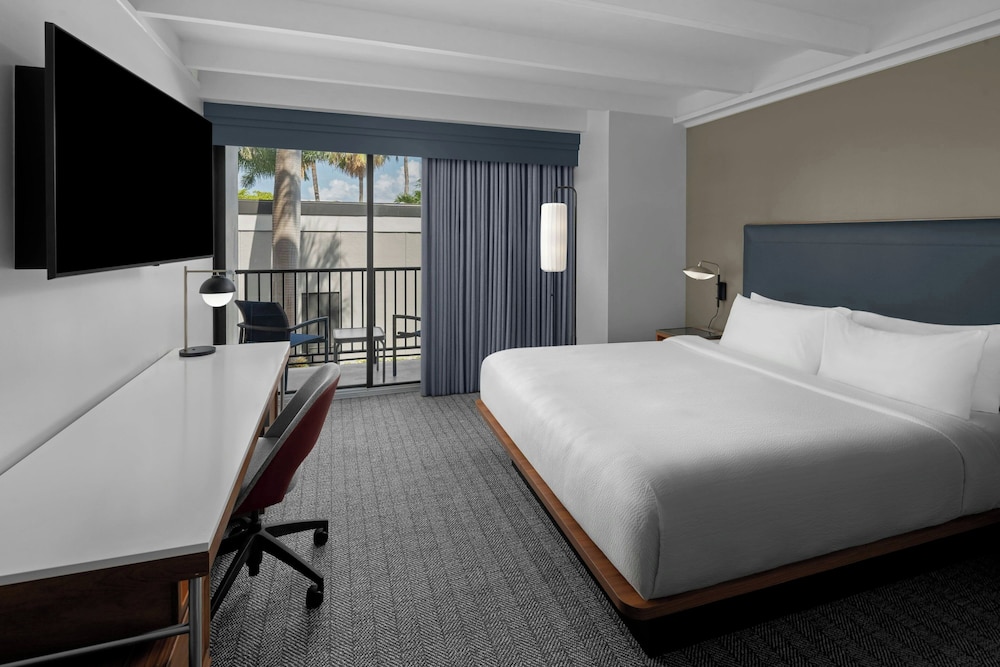Courtyard Fort Lauderdale East Lauderdale By the Sea 11/49