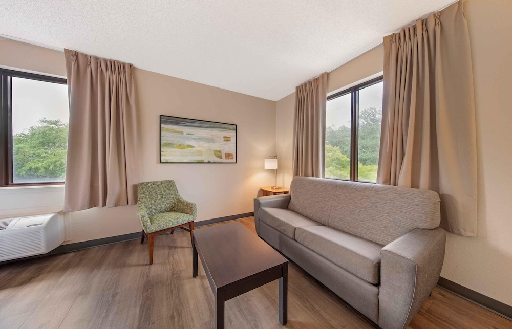 Extended Stay America Fort Lauderdale Cypress Crk 6th Way 33/48