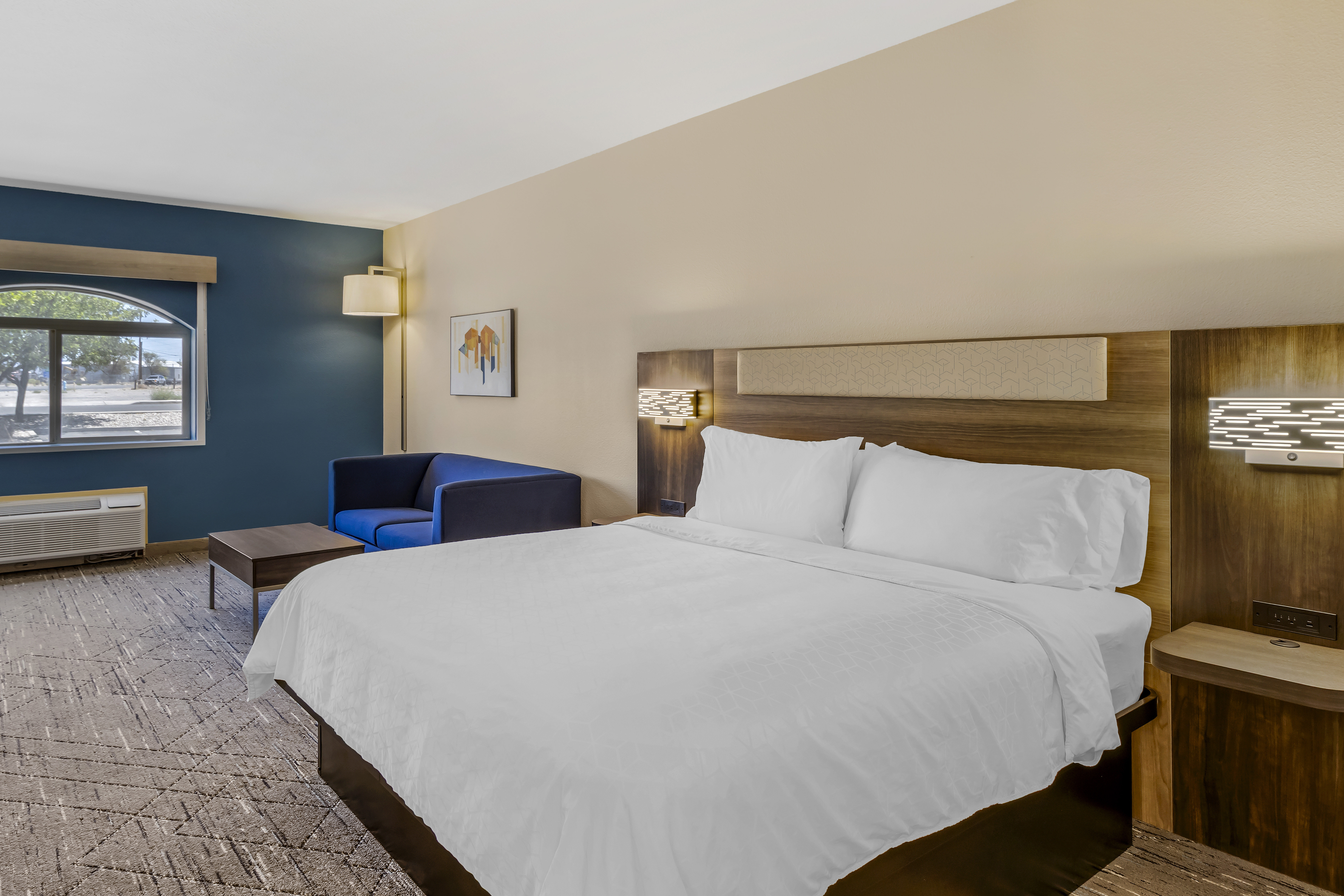 Holiday Inn Express Fallon 20/81