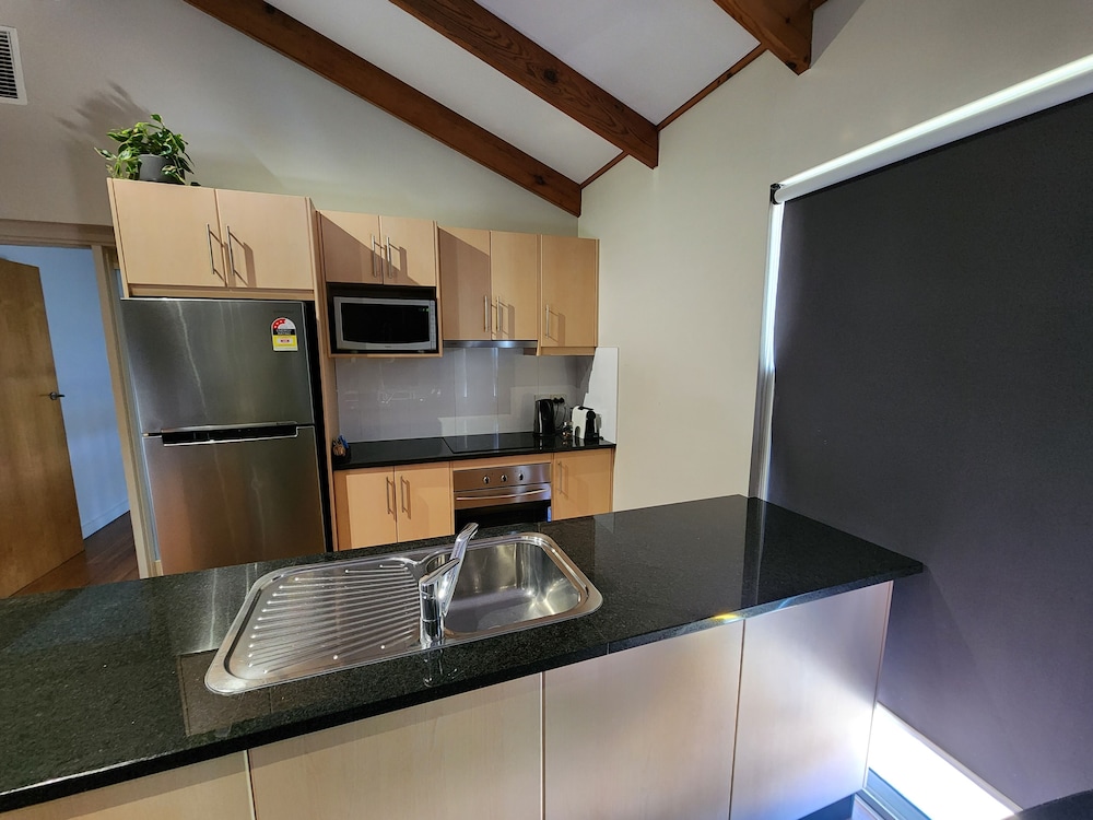 Ethelton Serviced Apartments 6/50